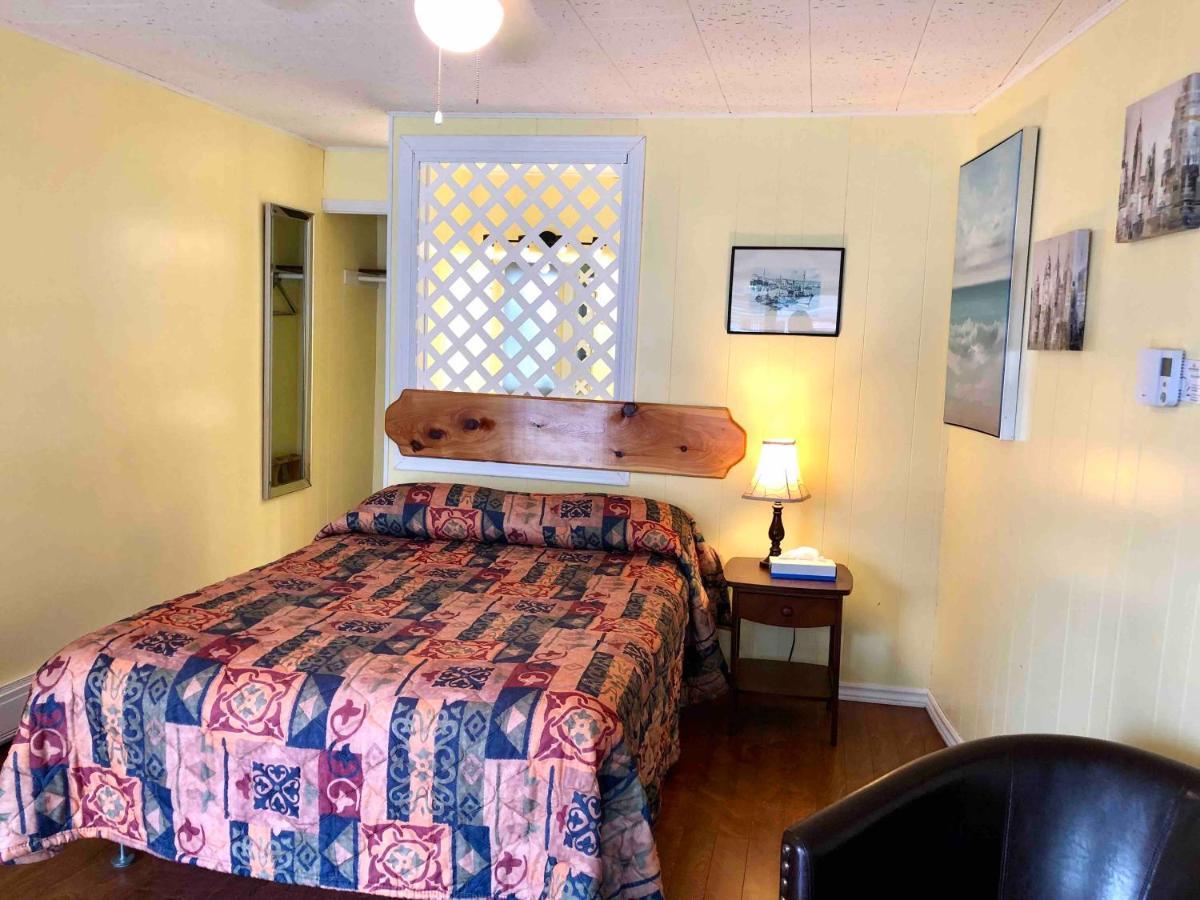 Lakelawn B&B And Motel 야머스 외부 사진