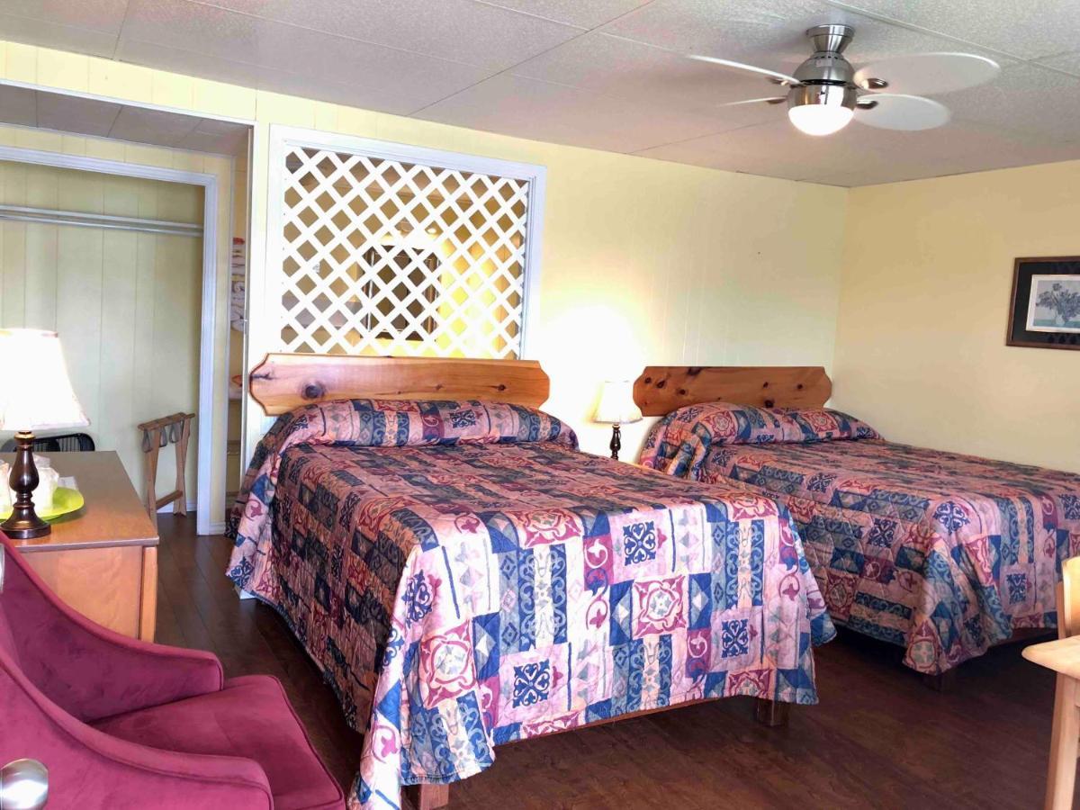 Lakelawn B&B And Motel 야머스 외부 사진
