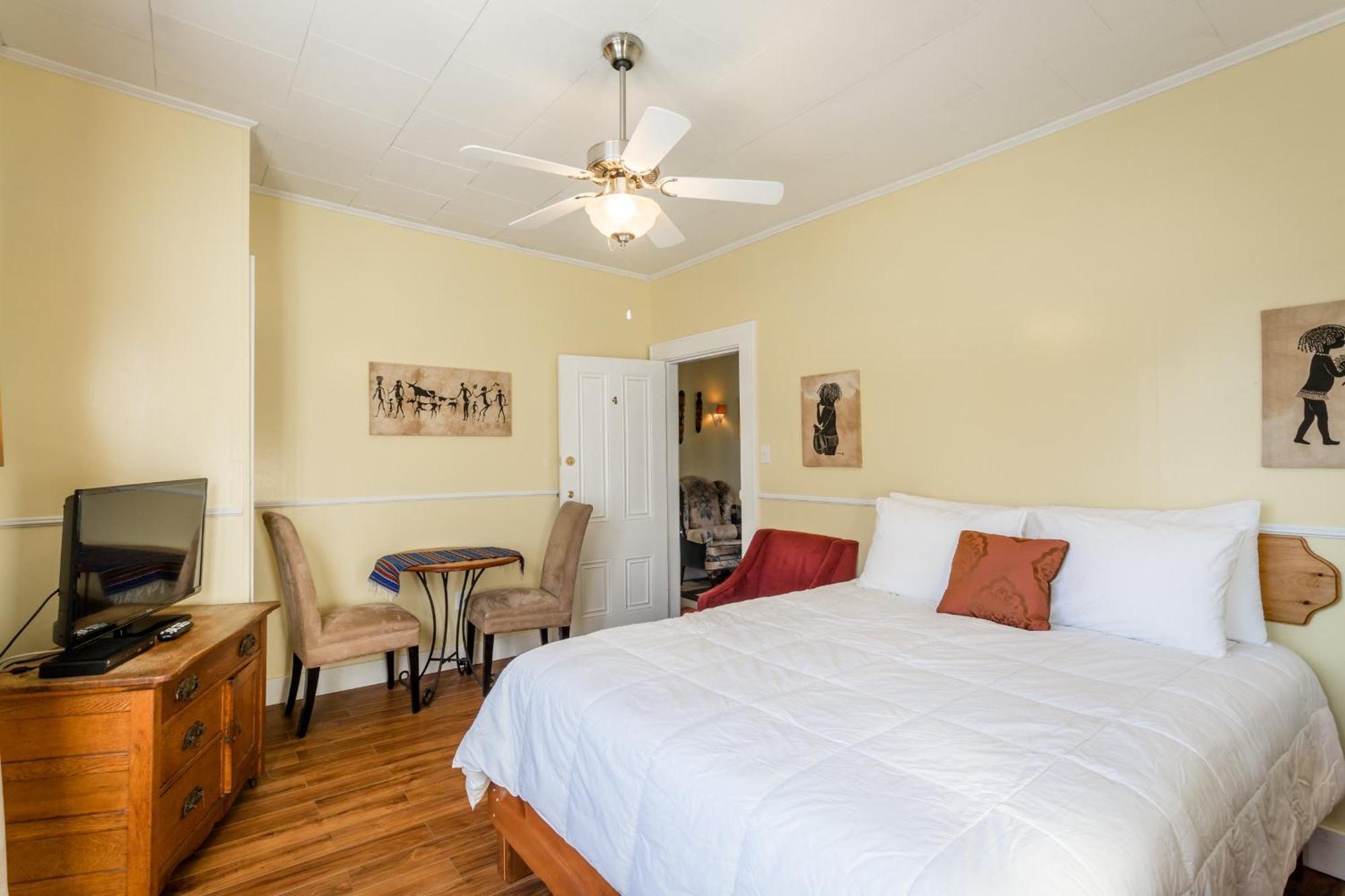 Lakelawn B&B And Motel 야머스 외부 사진