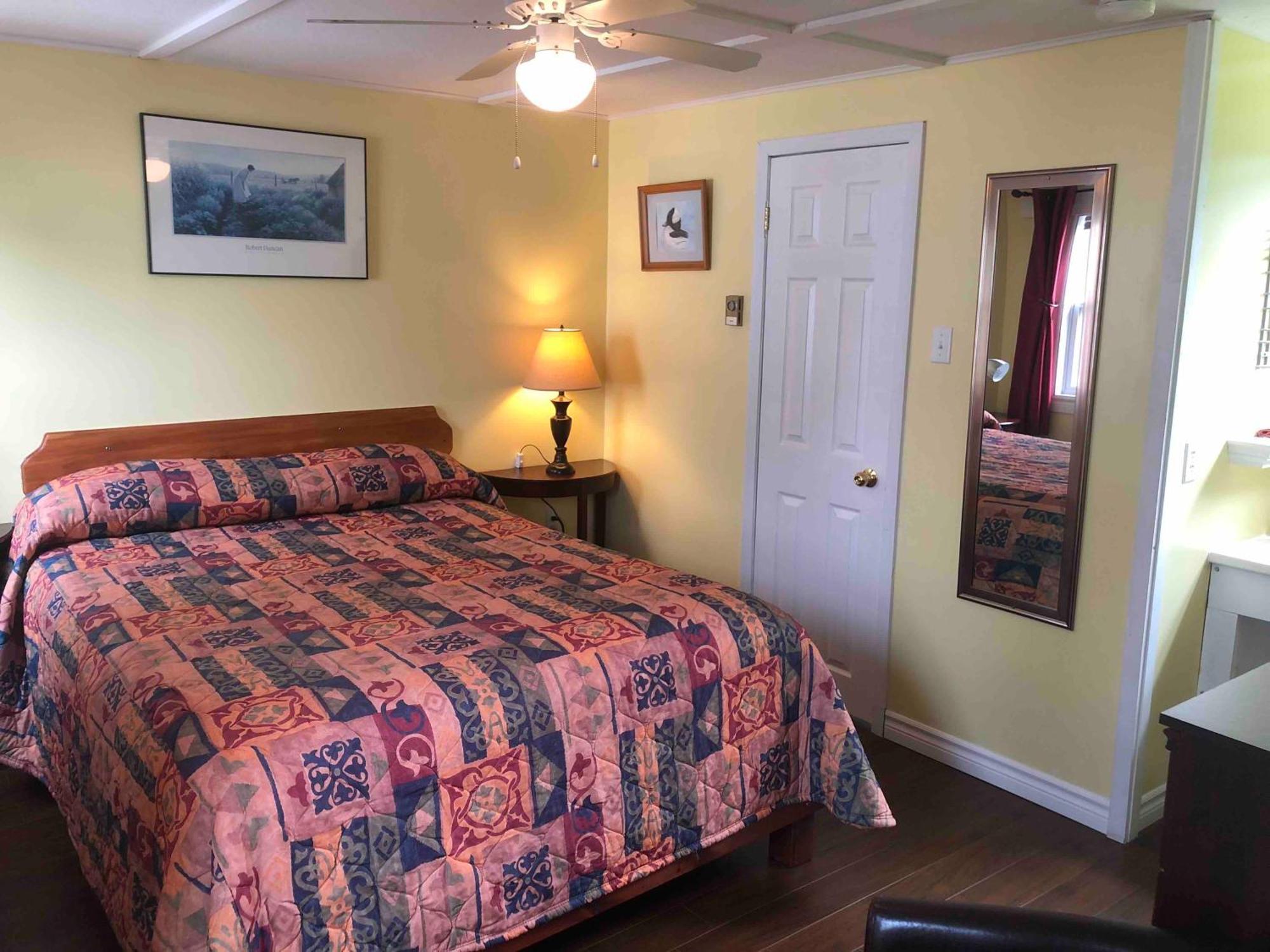 Lakelawn B&B And Motel 야머스 외부 사진