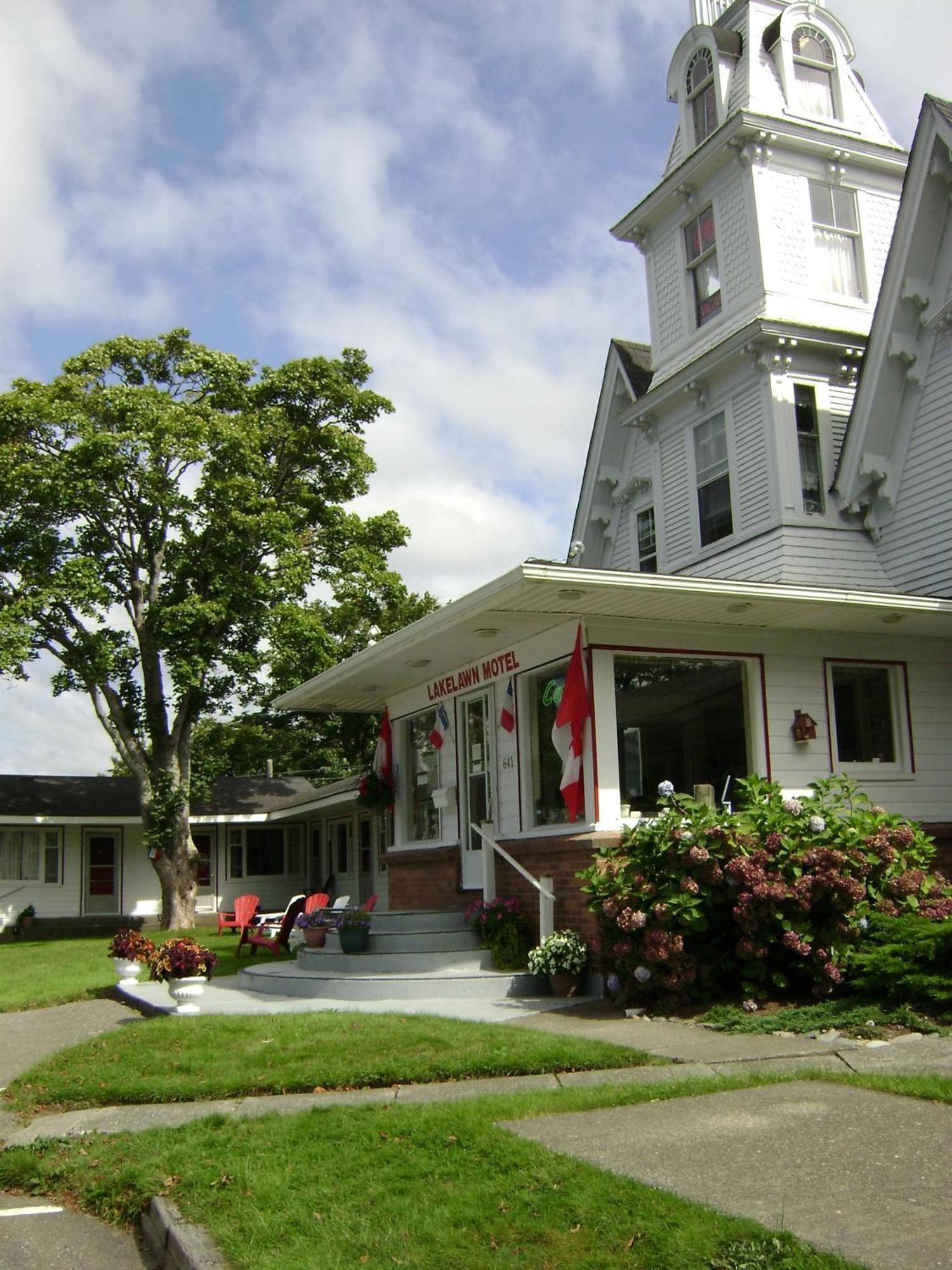 Lakelawn B&B And Motel 야머스 외부 사진