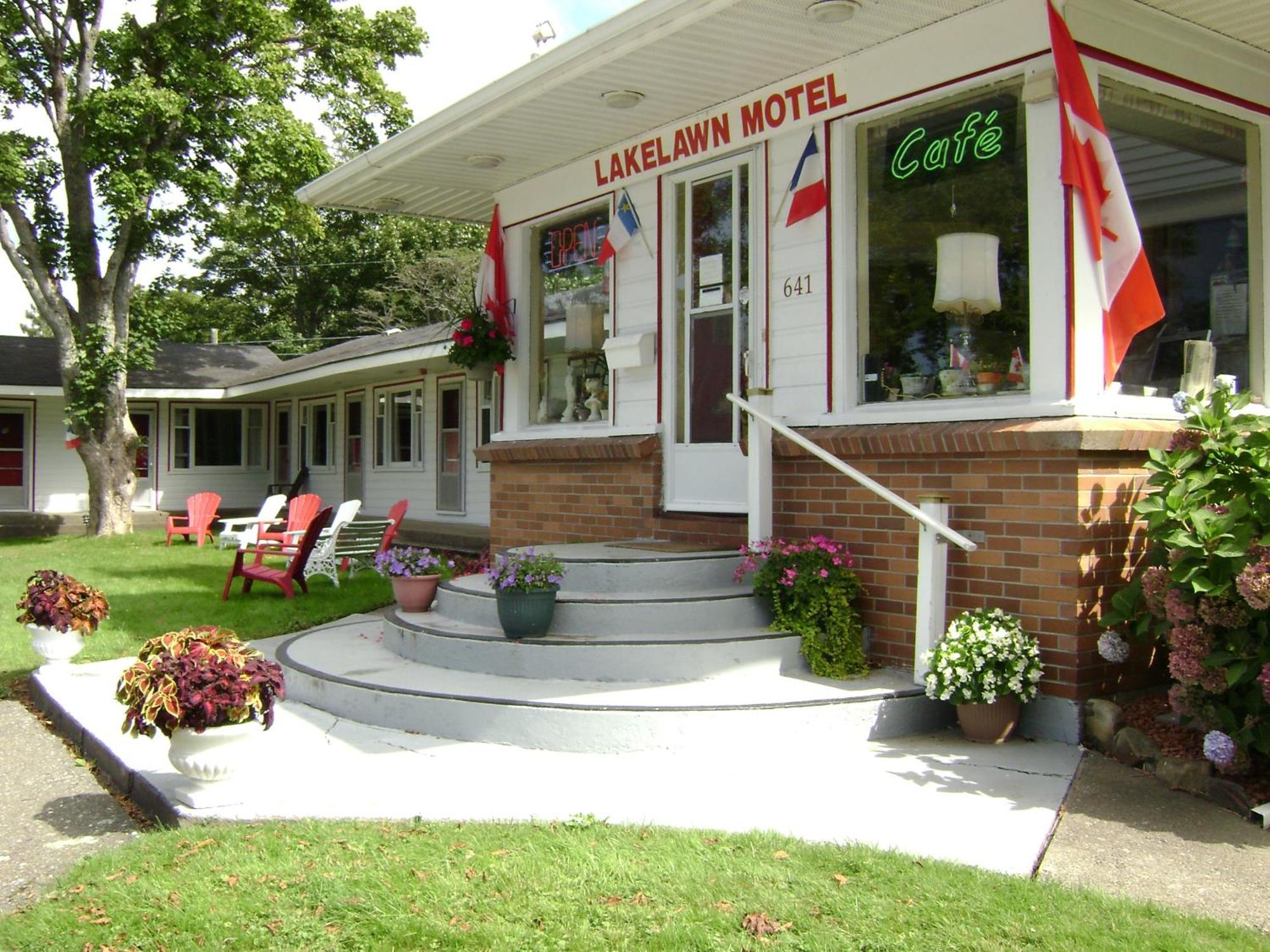 Lakelawn B&B And Motel 야머스 외부 사진